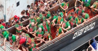 La Tomatina de Buñol un símbolo de la Comunitat Valenciana y un imán turístico internaciona 3