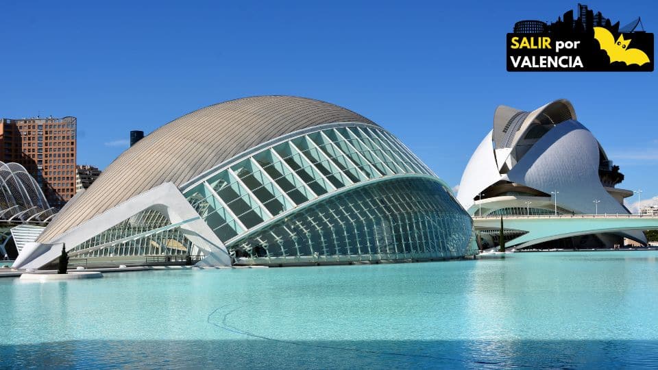 Valencia necesita 80.000 plazas hoteleras más para grandes congresos
Meta Descripción: Valencia apuesta por el lujo con nuevas aperturas hoteleras, pero necesita duplicar su capacidad para atraer grandes congresos como el Mobile Congress.

