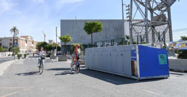 València instala un aparcamiento seguro para bicis en La Marina