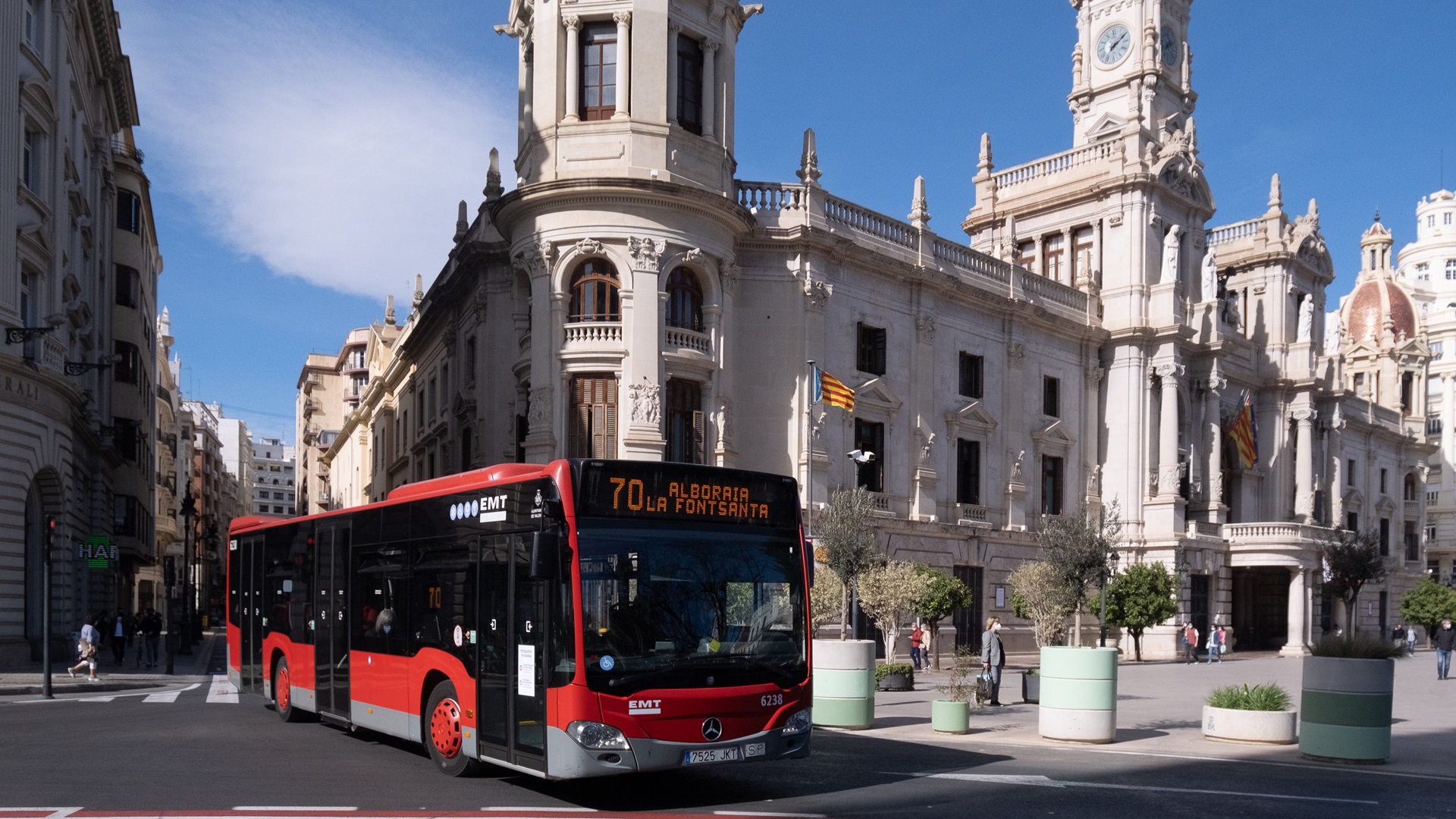 descuentos en la EMT y reducir la deuda municipal