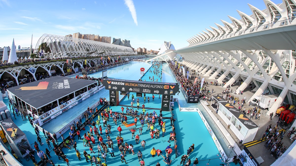 València celebra el 44º Maratón con espíritu solidario y participación global