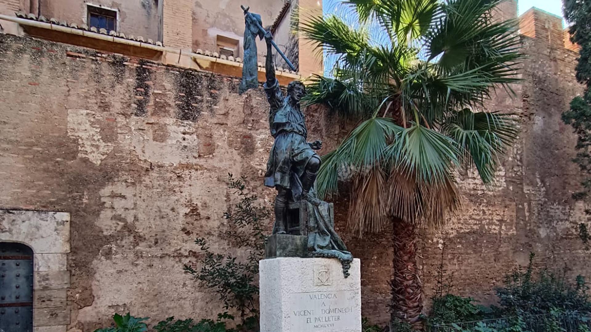  figura de bronce de Vicente Doménech