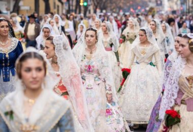 alcaldesa de Valencia propone que las fallas de municipios afectados por la dana participen en la Ofrenda