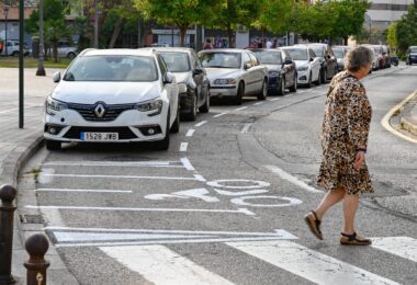 nuevas de aparcamiento en el barrio de Ayora para evitar el estacionamiento indebido en la plaza de Goerlich