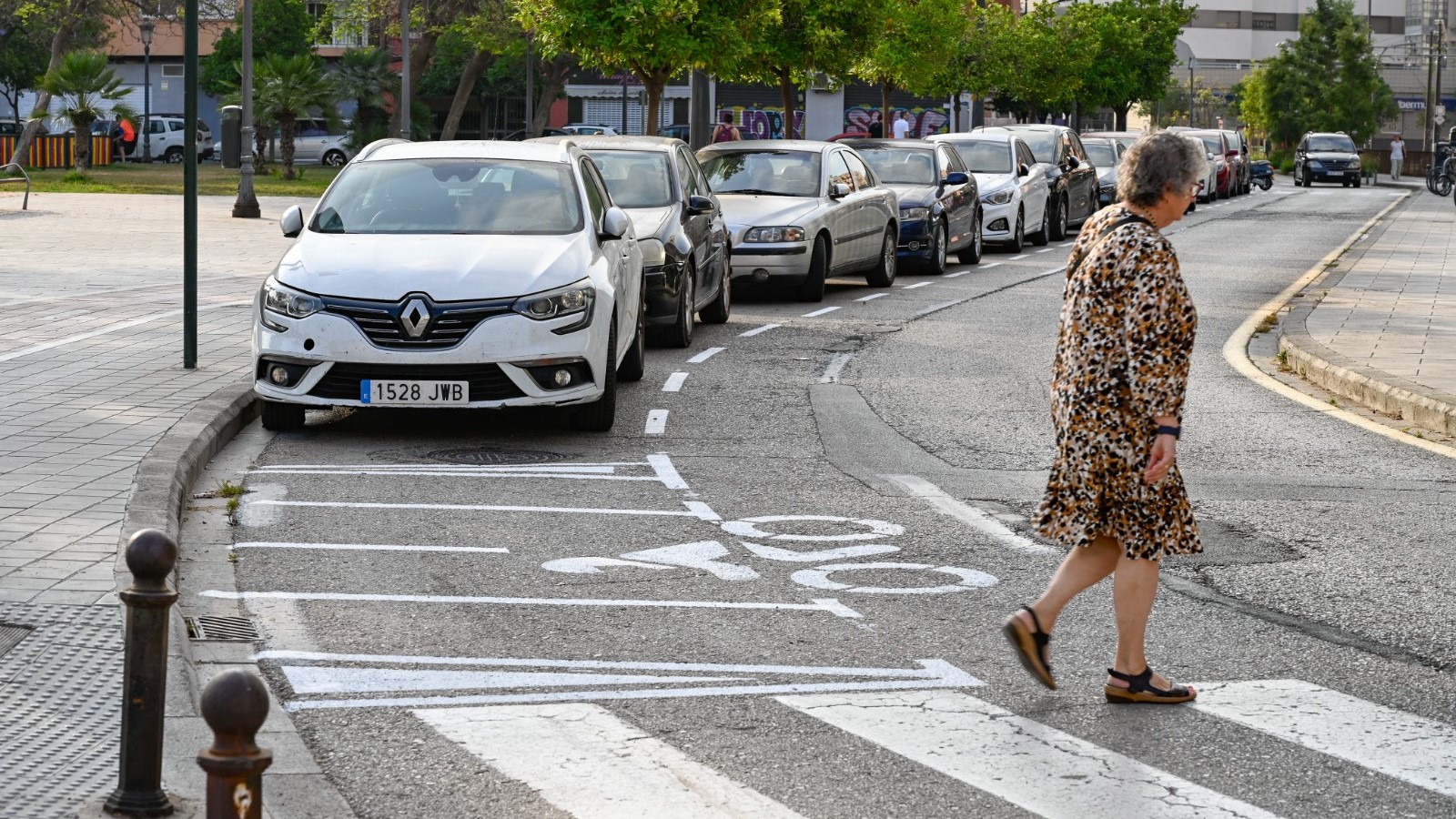 nuevas de aparcamiento en el barrio de Ayora para evitar el estacionamiento indebido en la plaza de Goerlich