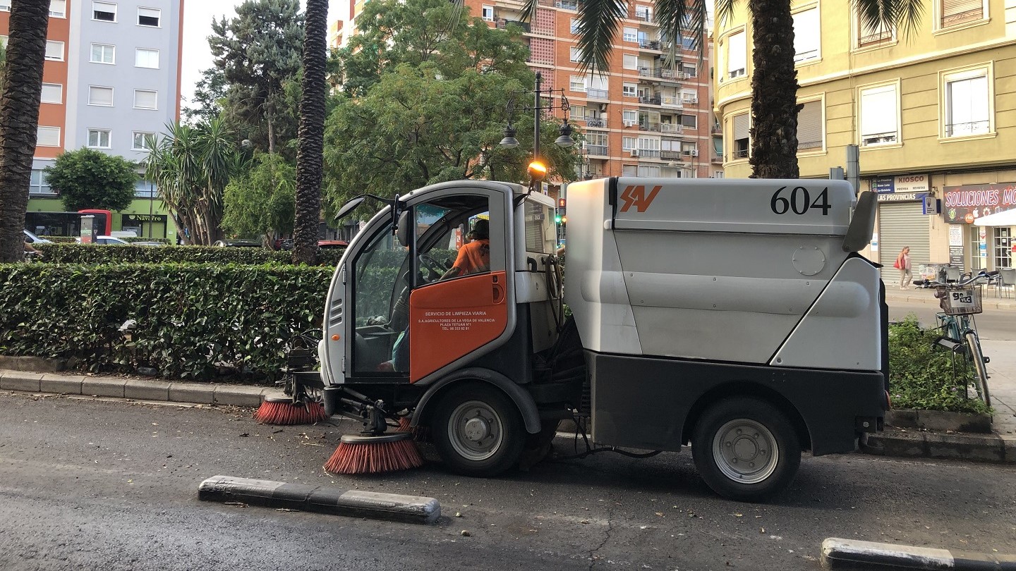 El Ple aprova impulsar la neteja i la recollida de residus en la ciutat
