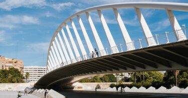 más de 900.000 euros para el mantenimiento y reparación de los puentes de la Exposición y el Assut del Oro