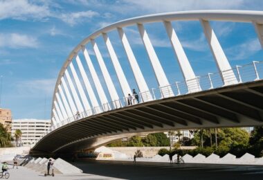 más de 900.000 euros para el mantenimiento y reparación de los puentes de la Exposición y el Assut del Oro