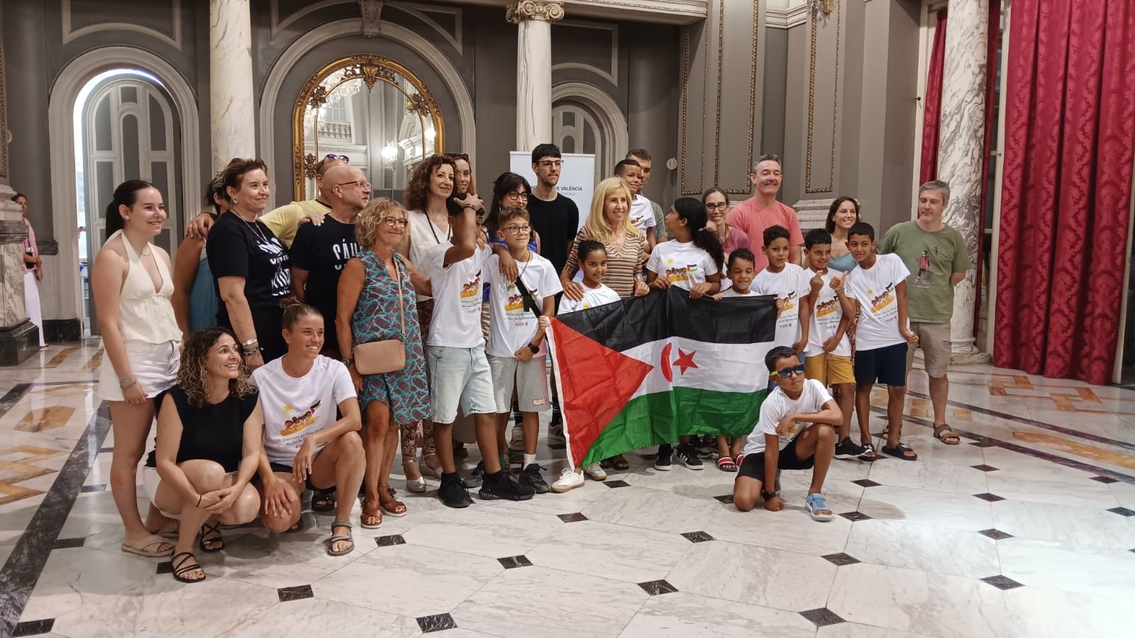 Valencia recibe a los niños y niñas saharauis del programa Vacaciones en Paz